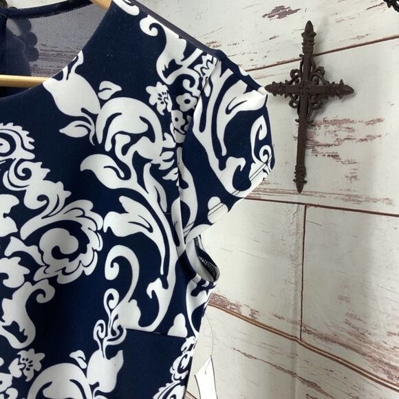 B Darlin Printer Fit & Flare Scuba Dress 7 / 8 - Picture 4 of 8